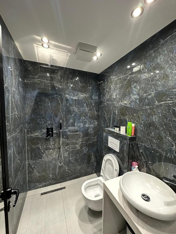 Cozystayapartments By Flow Tirana Exterior foto